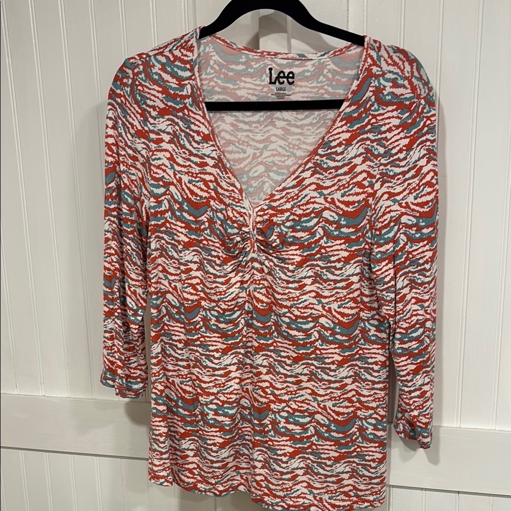 Lee rust, teal & white Patterned Top with cinched front & 3/4 sleeve size Large
